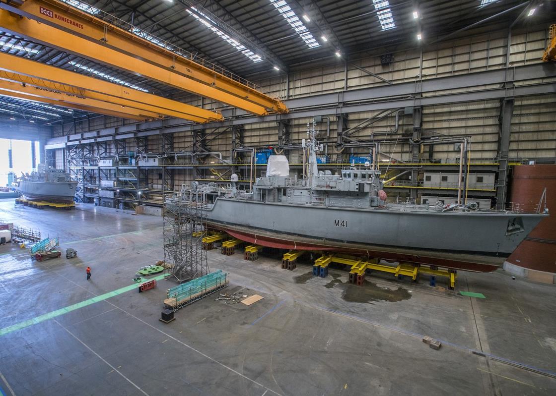 Royal Navy Minehunter Upgrade News Maritime Journal   51023 RS53424 CM035416 HMS Quorn And Atherstone In Ship Hall 04 