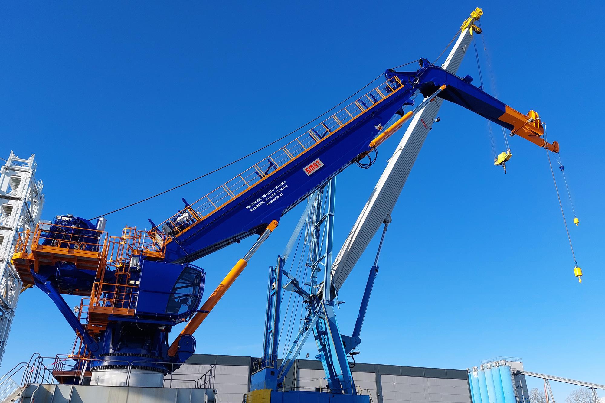 SMST heavy lift knuckle boom crane for Van Oord | News