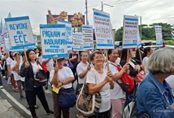 Filipino fisherfolk march to demand their livelihoods are protected