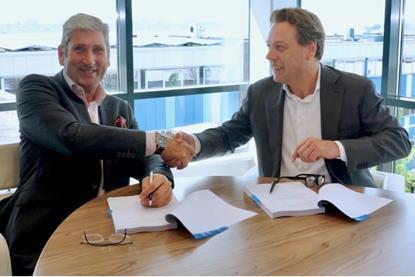SFS CEO Julian Hobbs (L) and Damen CEO Arnout Damen