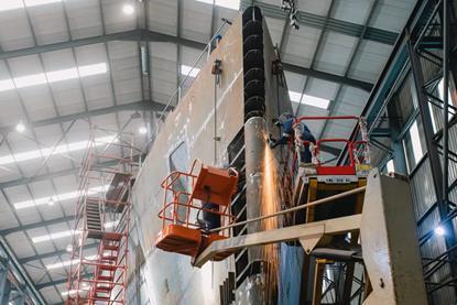 Axe bow construction