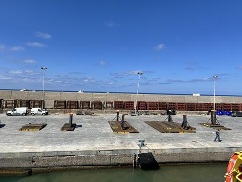2025-06-03 Steel cradle prepared in Termini Imerese for the arrival of Bayesian