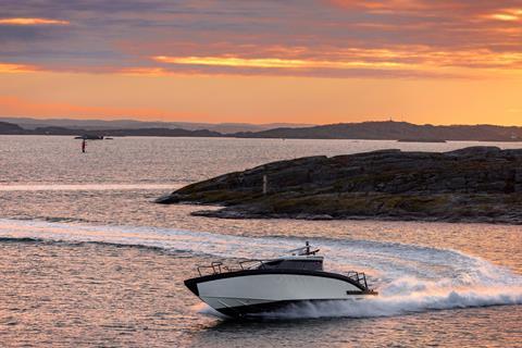 Volvo Penta - Kvitbjørn - Polar Bear