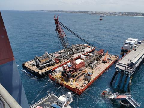 Marine Masters BV successfully removed crane and jetty debris in Israel (Marine Masters)