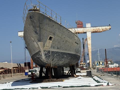 2025-06-30 Bayesian on the dock side in Termini Imerese
