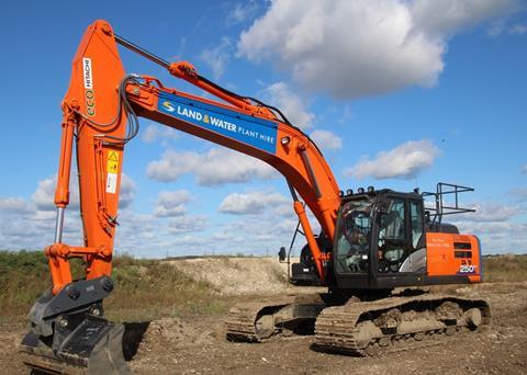 Land & Water excavator powered by HVO fuel