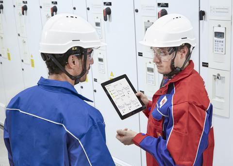 Remote Condition Monitoring uses remote data to identify early signs of possible system failures or production problems