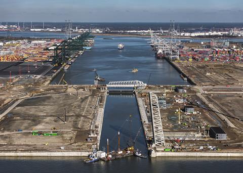 Lock of Kieldrecht at the Port of Antwerp Photo: John Gundlach / Flying Holland