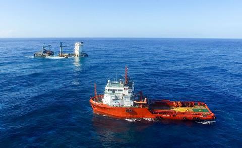Kea Trader aground on Durrand Reef (Lomar Shipping)