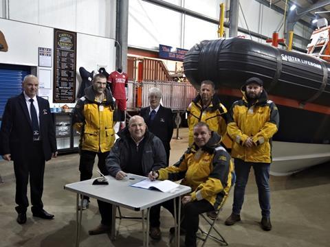 Caister Lifeboat newbuild signing with Diverse Marine